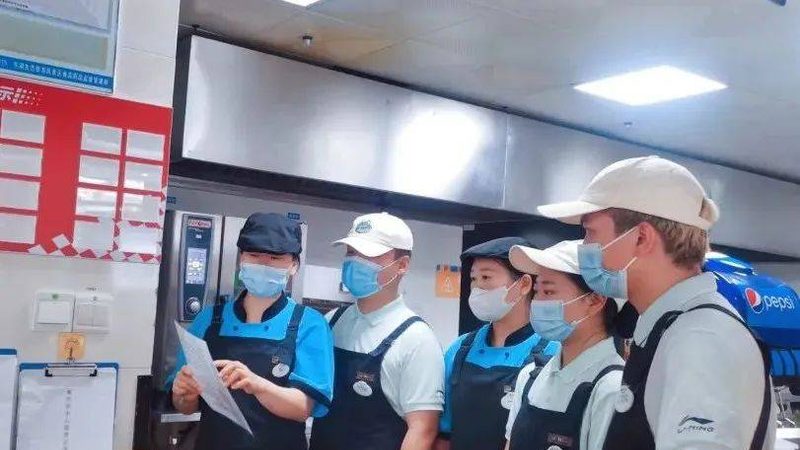 零食批发商代理条件：揭秘行业门槛与机遇