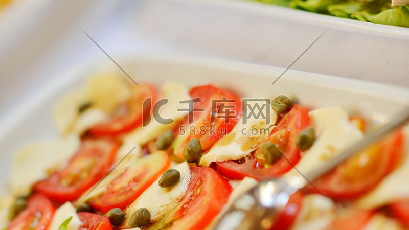 县城开休闲食品加盟店，费用构成解析**