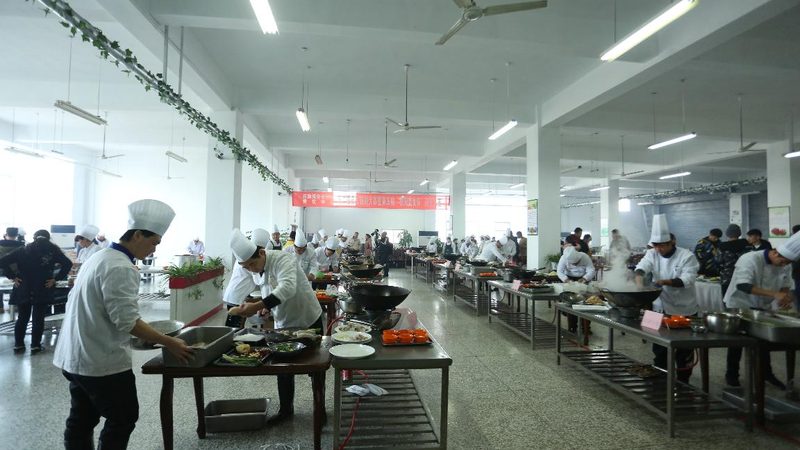 零食贴牌代工，企业必备的五大资质揭秘